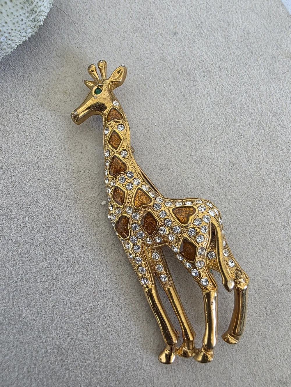 Vintage 80s Gold Giraffe Brooch Pin